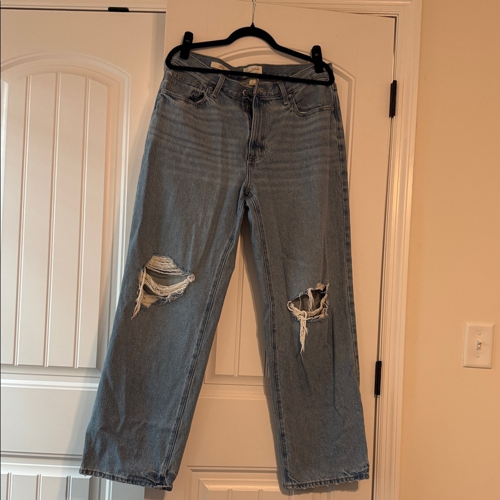 Universal Thread Light Blue Distressed Boyfriend Jeans